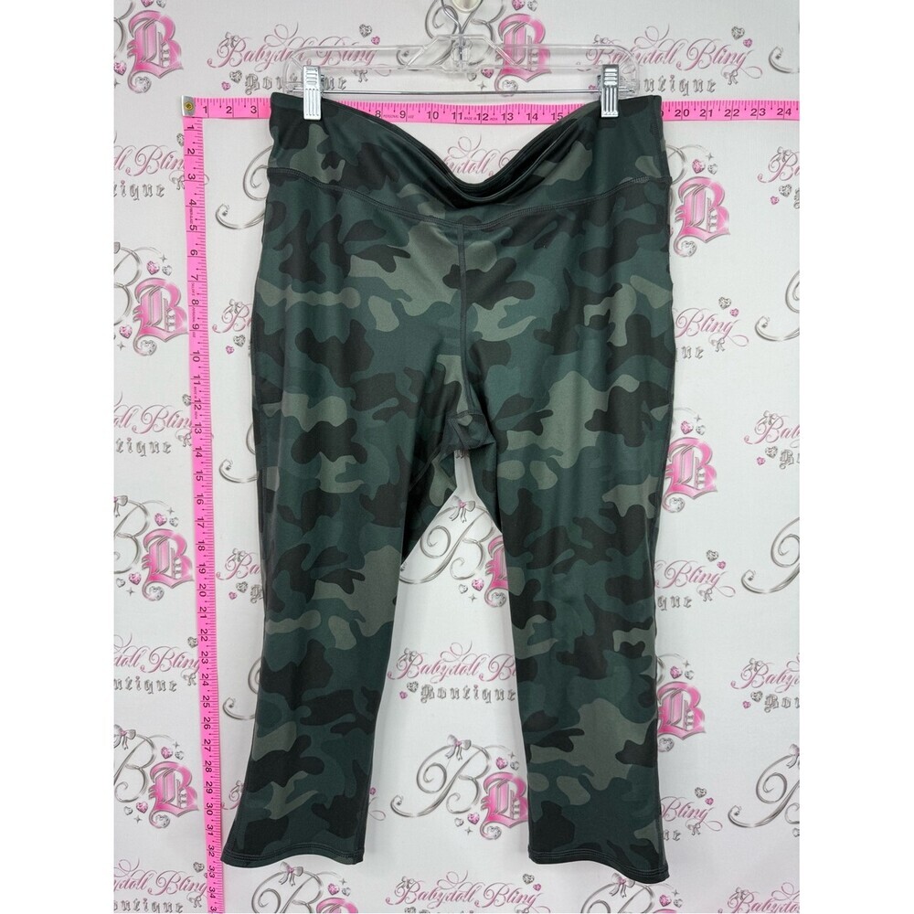 GAP capri camouflage Women's Green Camo Capris
